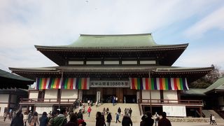 自動車の祈祷からの参拝