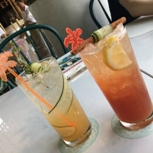 カフェで美味しいドリンクを楽しむもよし