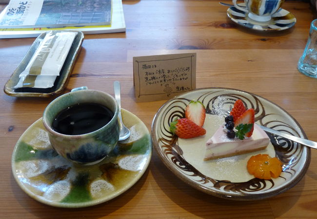 本業窯の窯の横に