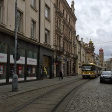 大シナゴークとトラム