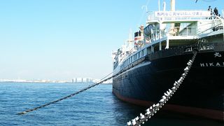 氷川丸の歴史を学べます