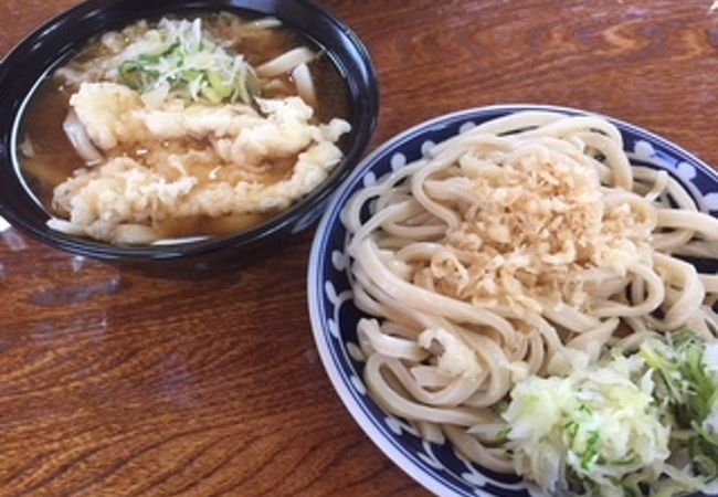 大人気、吉田のうどん店！！