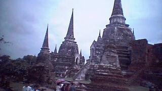 壮大な仏教遺跡のアユタヤ