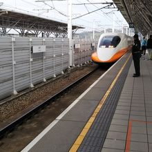 日本の新幹線と同じ