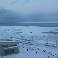 部屋から見る厳冬のオホーツク海