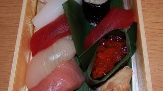 西武池袋本店 B1Fにある 九段下 寿司政 旬八海 でお寿司をテイクアウトしました。