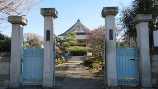 庭園のような境内です