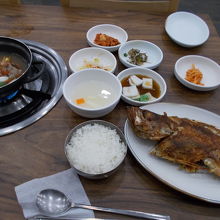 焼き魚定食です。