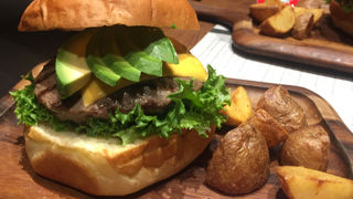 野菜もたっぷりなバーガー