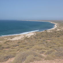 眼下にはニンガルーコーストが広がっています