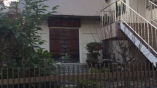 普通の邸宅のようなお寺