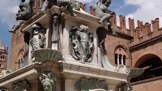 噴水の彫刻がすごく凝っていて気に入りました