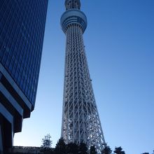 昼の時の外観です。