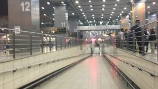 空港からが便利