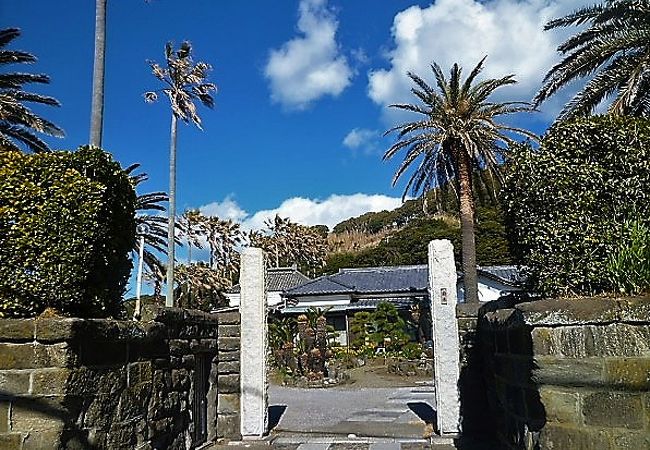 石塀(房州石)の屋敷