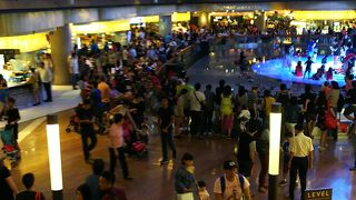 マリーナベイサンズ内のフードコート