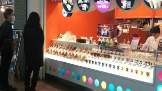 クレープを食べに。