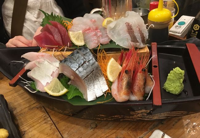 店名のごとく、魚料理が魅力的です。