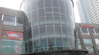 現地の高所得者向け商業施設