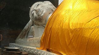 足の裏にコインを！