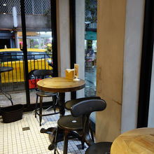 忠孝復興にある二号店の店内