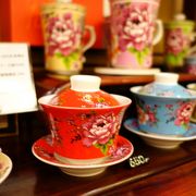 客家花柄の茶器「新太源」が買えるお店