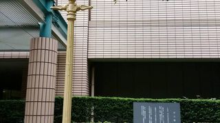 ガス街灯柱