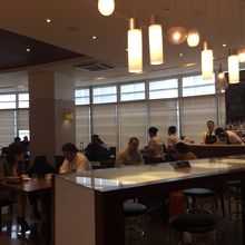 マブハイ・ラウンジ内