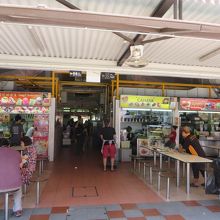 ホーカー内には食堂がいっぱい