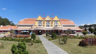 リゾート地の観光列車