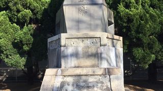 横須賀港の見える公園にあります