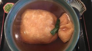 奈良では有名なうどん屋さんです。