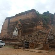 未完の仏塔