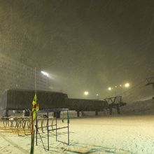 夜の風景。後ろは苗場プリンス