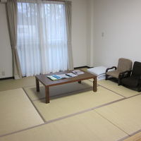 宿泊棟の和室はシンプル