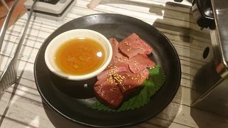 焼肉・ホルモン料理とらじ亭 神田店