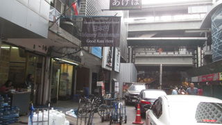 １万円に対して２８９５バーツというレート