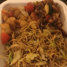 エビとアンガスステーキを選びました