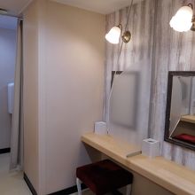 パウダールーム