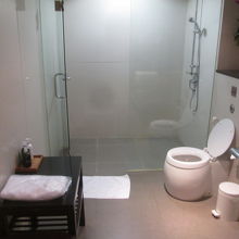 ロイヤルシルクラウンジ (スワンナプーム空港内)