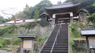 階段が長いです