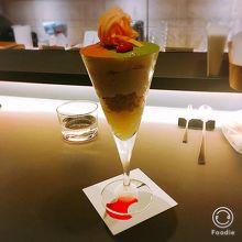 抹茶と柚子のパフェ