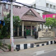 TATの案内所があるということは、この辺りがウボンの中心かな