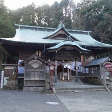 温泉神社。