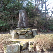 筒城宮跡石碑