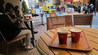 シアトルズベストコーヒー 天神ビブレ店　　スタバの真ん前