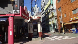 警察の管轄施設なのですね。