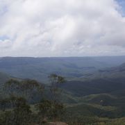 遠くの山並みまで見渡せて綺麗です