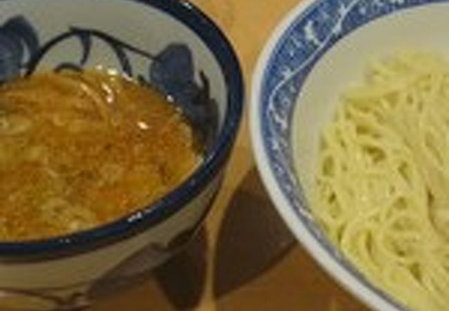 人気チェーンのつけ麺