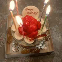 ホールの誕生日ケーキもあります By まんご ファウンドリー 西武池袋本店のクチコミ フォートラベル ホールの誕生日ケーキもあります By まんご ファウンドリー 西武池袋本店のクチコミ フォートラベル